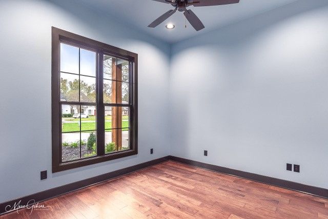 166 Lakewood Point Drive, Bossier City, LA 71111