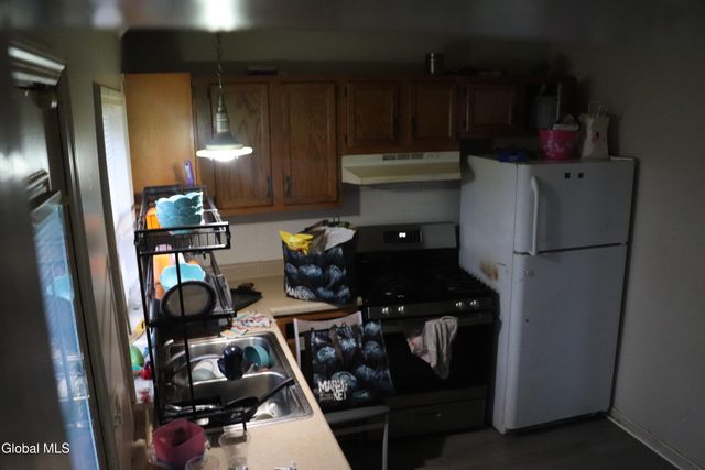 1 Holmes Court, Albany, NY 12209