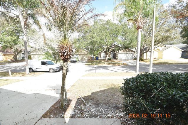 2521 CLARESIDE DRIVE, Valrico, FL 33596