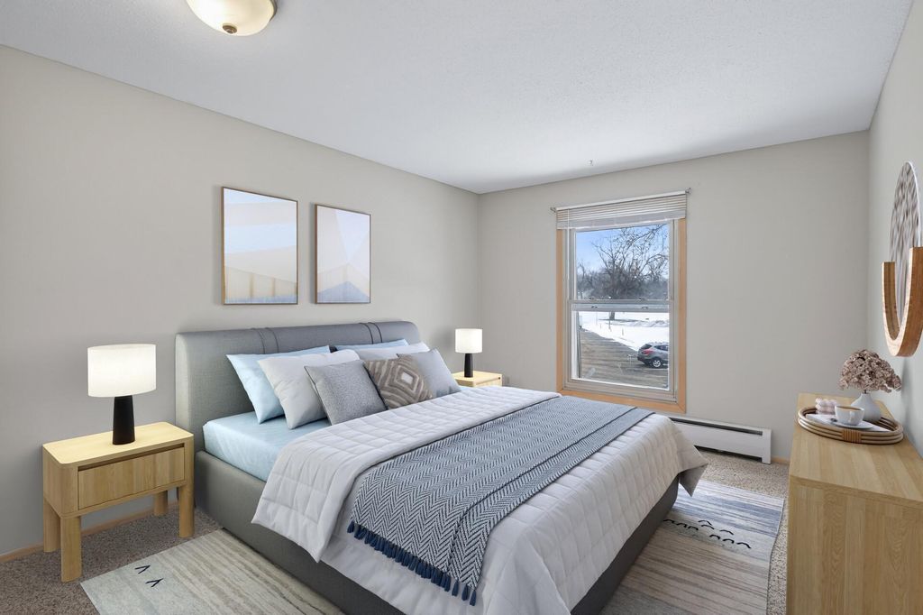 920 9th Avenue S 5, Hopkins, MN 55343