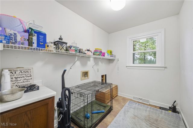 1738 Island Drive, Poland, OH 44514