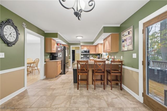 1738 Island Drive, Poland, OH 44514