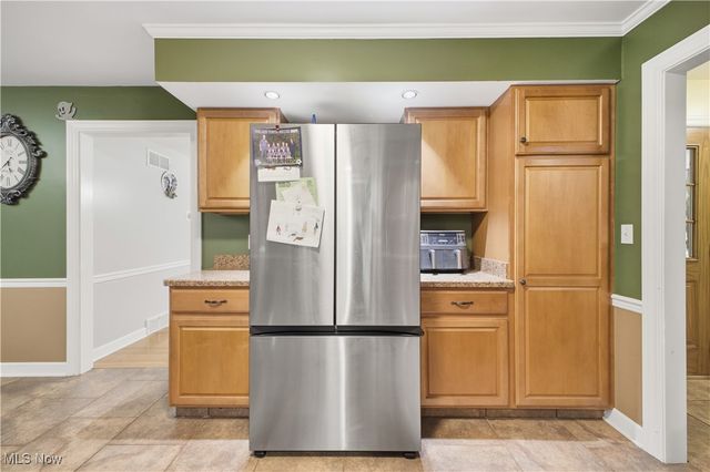 1738 Island Drive, Poland, OH 44514