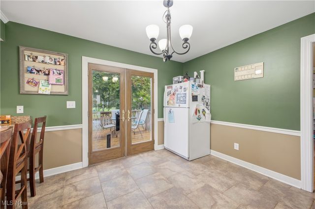 1738 Island Drive, Poland, OH 44514