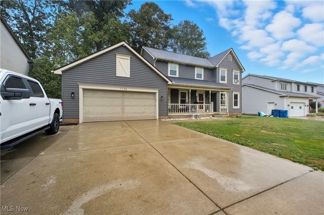 1738 Island Drive, Poland, OH 44514