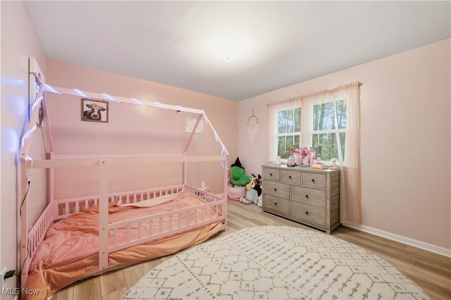 1738 Island Drive, Poland, OH 44514