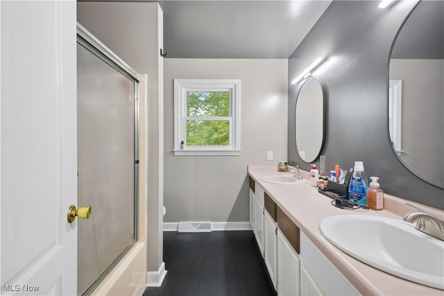 1738 Island Drive, Poland, OH 44514