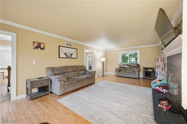 1738 Island Drive, Poland, OH 44514