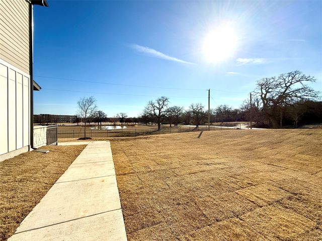 3120 Bennett Drive 21-101, Corinth, TX 76208