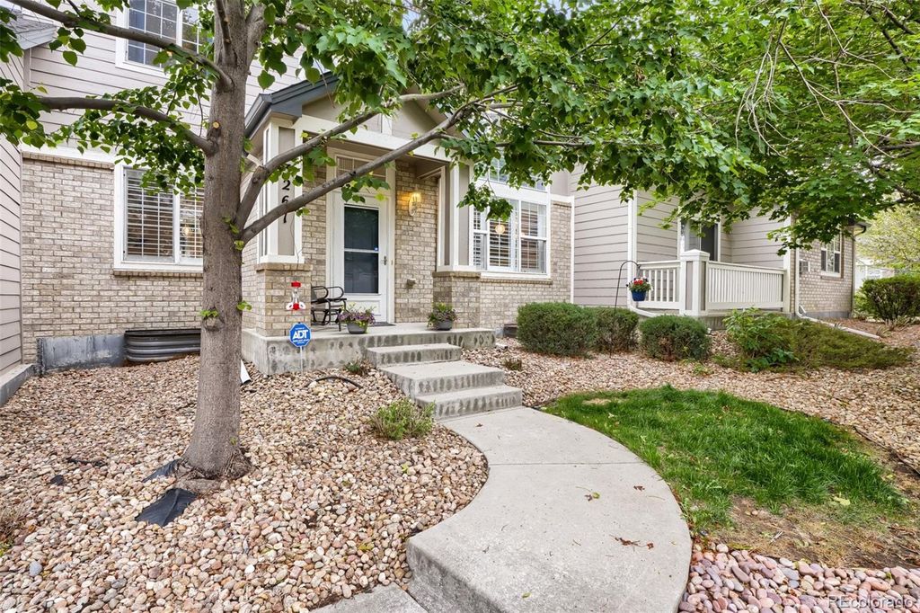 3261 S Uravan Court, Aurora, CO 80013