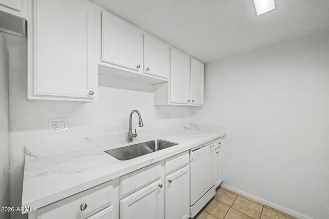 3511 E BASELINE Road 1083, Phoenix, AZ 85042