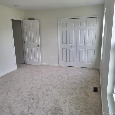 33520 Birchlawn, Westland, MI 48185