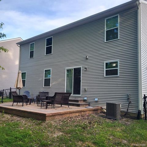 33520 Birchlawn, Westland, MI 48185
