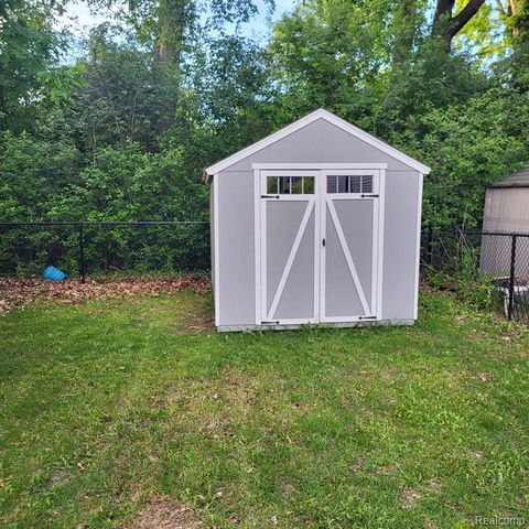 33520 Birchlawn, Westland, MI 48185