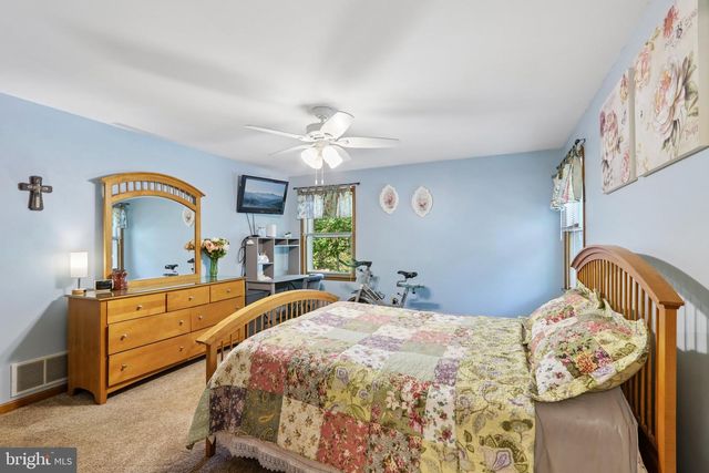 129 TOWNSEND RD, Marmora, NJ 08223