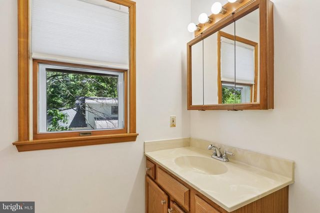 129 TOWNSEND RD, Marmora, NJ 08223