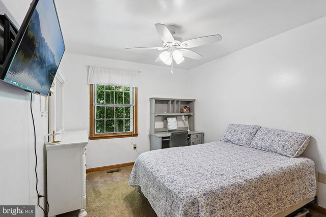 129 TOWNSEND RD, Marmora, NJ 08223