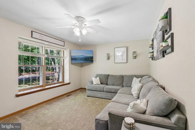 129 TOWNSEND RD, Marmora, NJ 08223