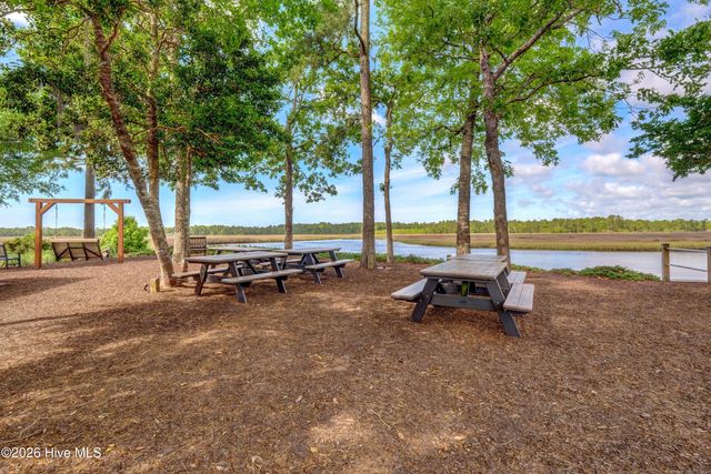 364 Broad Leaf Lane SE, Bolivia, NC 28422