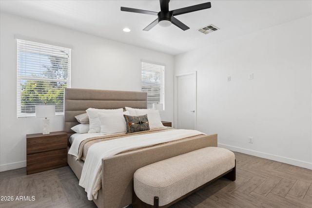 1841 E MONTECITO Avenue, Phoenix, AZ 85016
