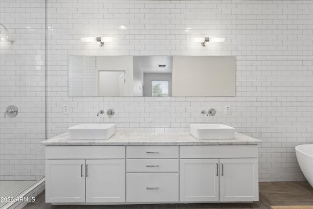1841 E MONTECITO Avenue, Phoenix, AZ 85016