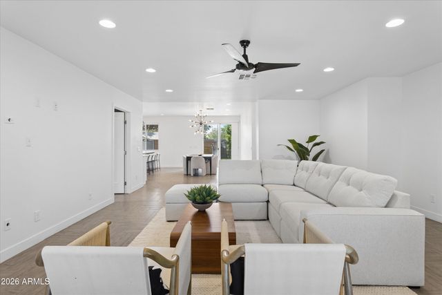 1841 E MONTECITO Avenue, Phoenix, AZ 85016