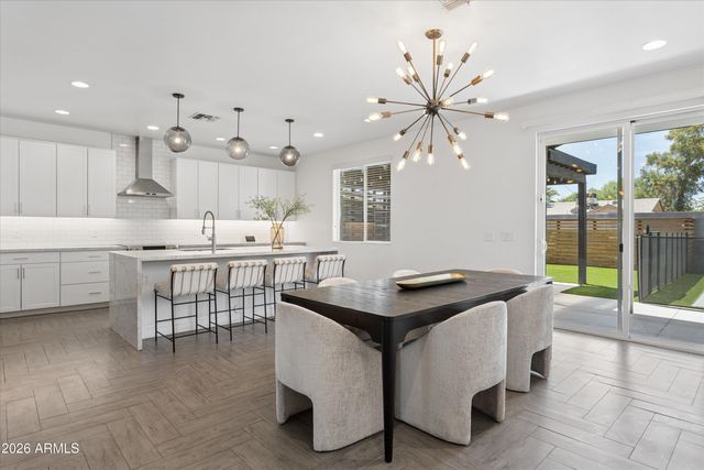 1841 E MONTECITO Avenue, Phoenix, AZ 85016
