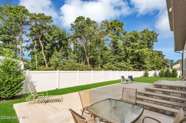432 Nixon Avenue, Bayville, NJ 08721