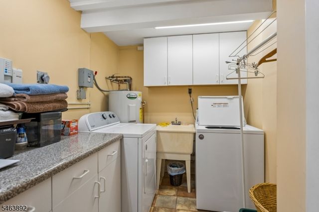 195 E Passaic Ave, Bloomfield Twp., NJ 07003