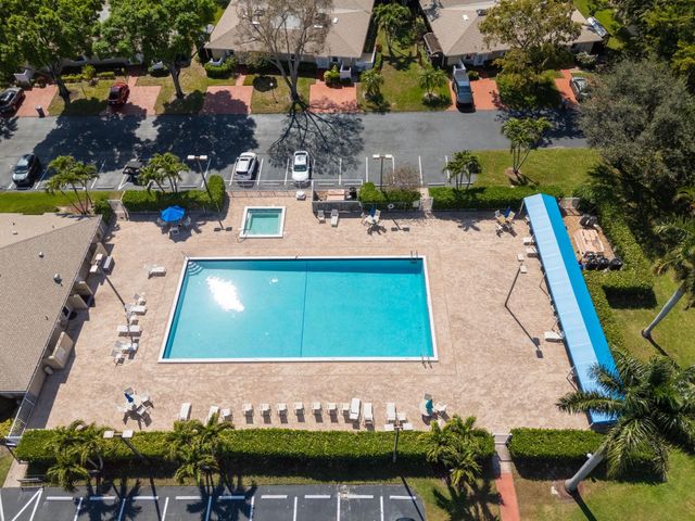 18801 Candlewick Drive, Boca Raton, FL 33496