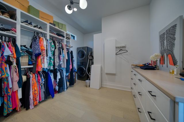 18 The Pointe Drive, Eureka Springs, AR 72631