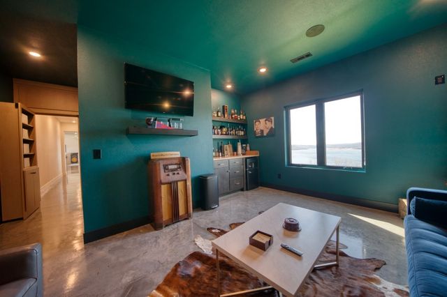 18 The Pointe Drive, Eureka Springs, AR 72631