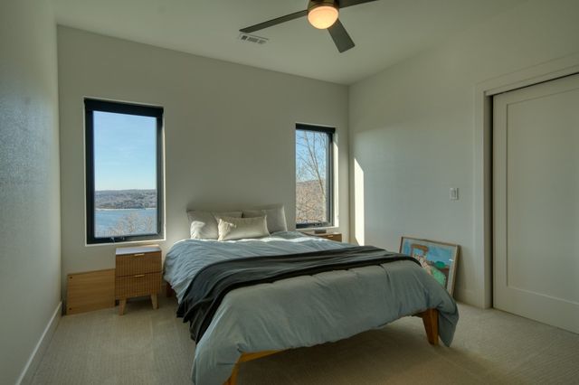 18 The Pointe Drive, Eureka Springs, AR 72631