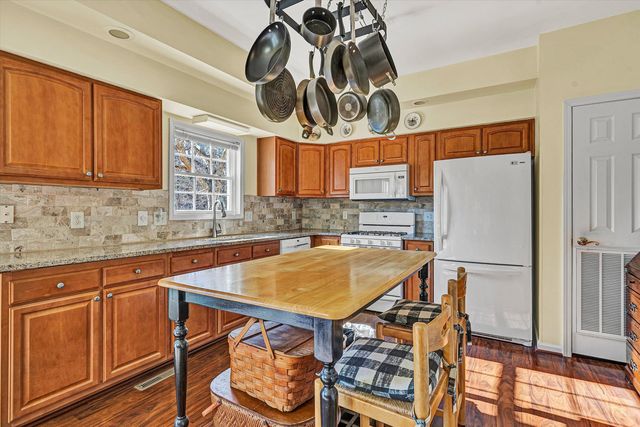 1164 DRY HILL RD, Ferrum, VA 24088