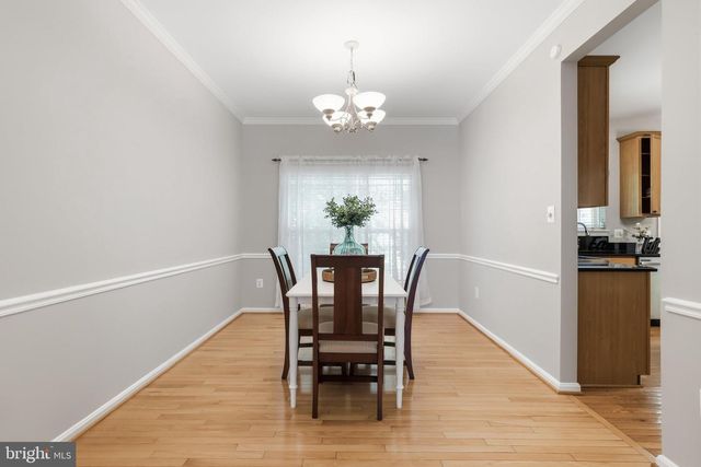5608 EPPES ISLAND PL, Manassas, VA 20112