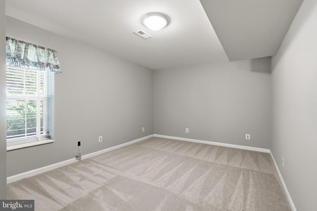 5608 EPPES ISLAND PL, Manassas, VA 20112