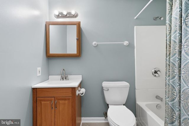 5608 EPPES ISLAND PL, Manassas, VA 20112
