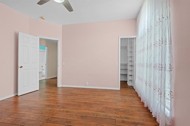 716 Coal Creek Drive, Mansfield, TX 76063