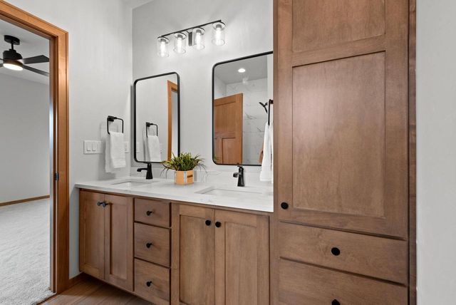 1115 BAY MIST WAY, Green Bay, WI 54311