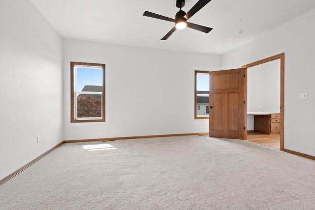 1115 BAY MIST WAY, Green Bay, WI 54311