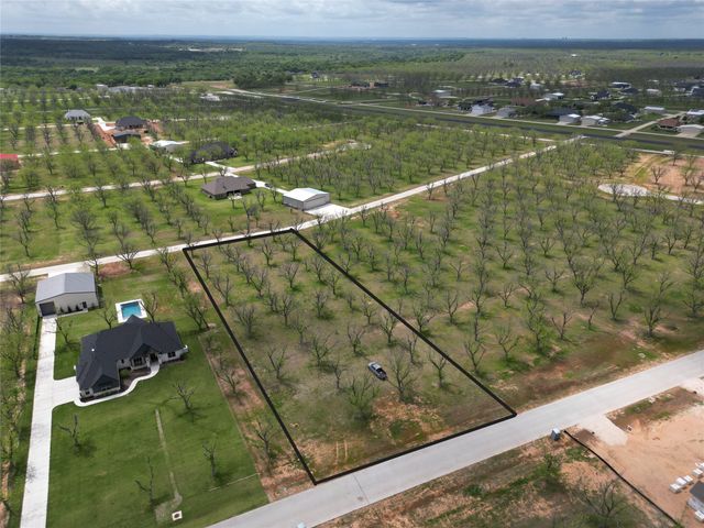 1019 East Landings North, Granbury, TX 76049