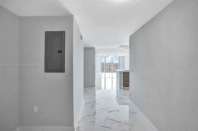330 Sunny Isles Blvd 5-2205, Sunny Isles Beach, FL 33160