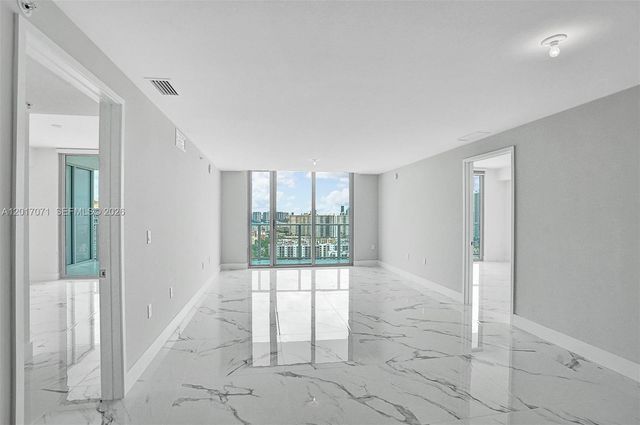 330 Sunny Isles Blvd 5-2205, Sunny Isles Beach, FL 33160