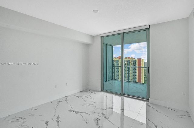 330 Sunny Isles Blvd 5-2205, Sunny Isles Beach, FL 33160
