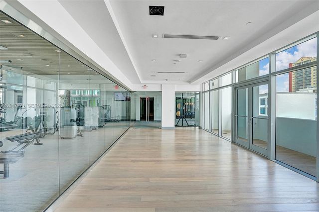 330 Sunny Isles Blvd 5-2205, Sunny Isles Beach, FL 33160