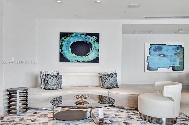 330 Sunny Isles Blvd 5-2205, Sunny Isles Beach, FL 33160