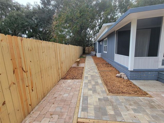 10895 SE TIMUCUAN ROAD, Summerfield, FL 34491