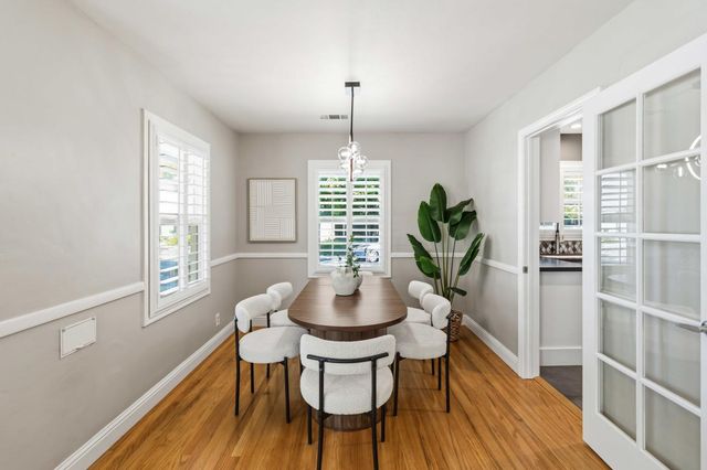 4913 Helen Way, Sacramento, CA 95822