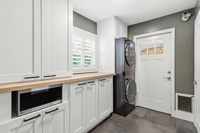 4913 Helen Way, Sacramento, CA 95822
