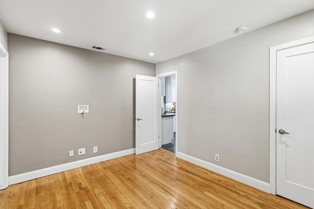 4913 Helen Way, Sacramento, CA 95822